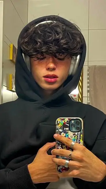 ai character: Cadel background