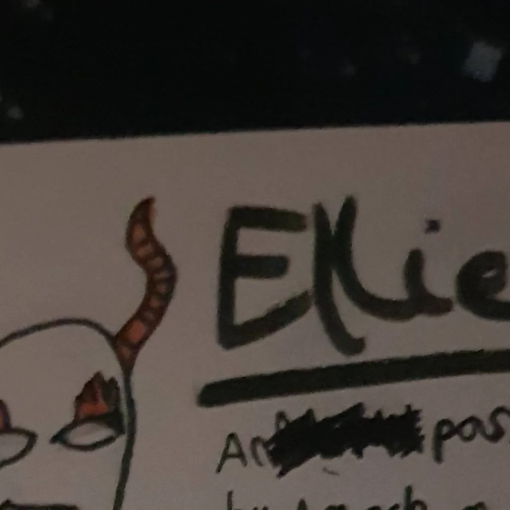 chat with ai character: ellie