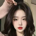 chat with ai character: Yu-Jin