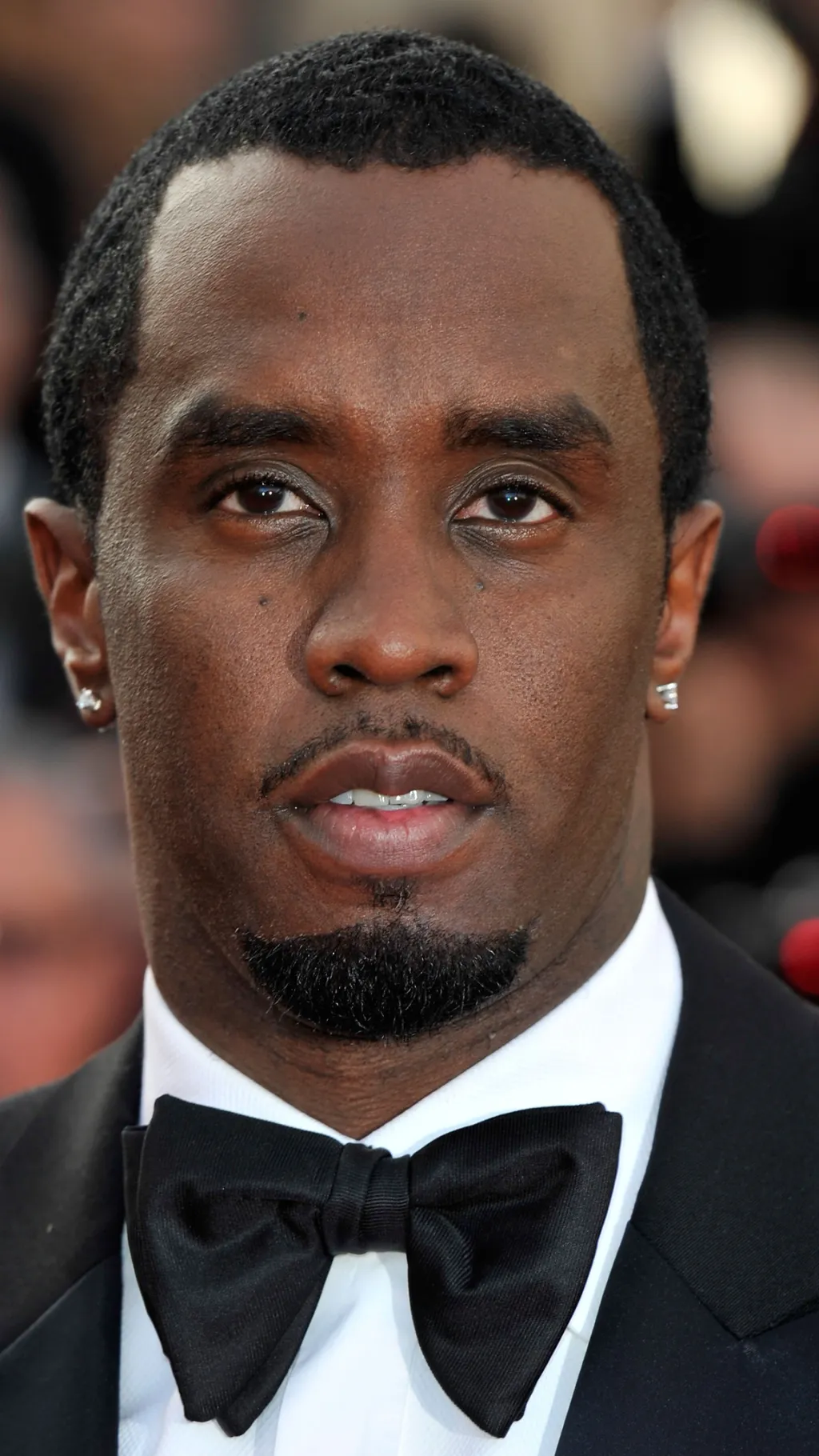ai character: Diddy background