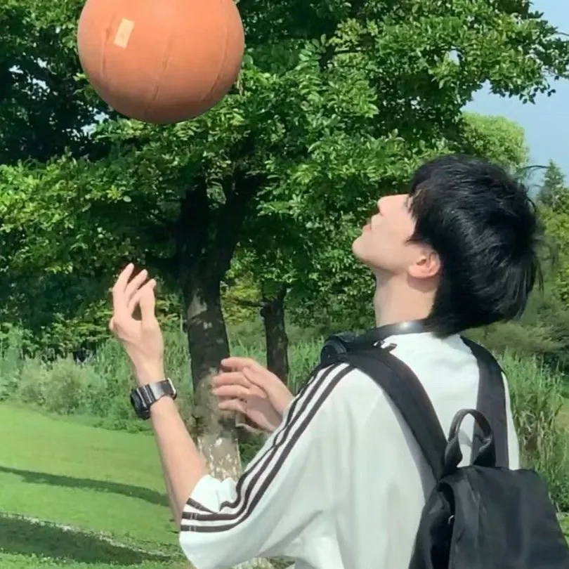 chat with ai character: Caleb