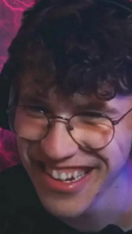 ai character: leutum  background