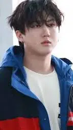 ai character: Seo chang-bin background