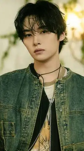 ai character: minho background