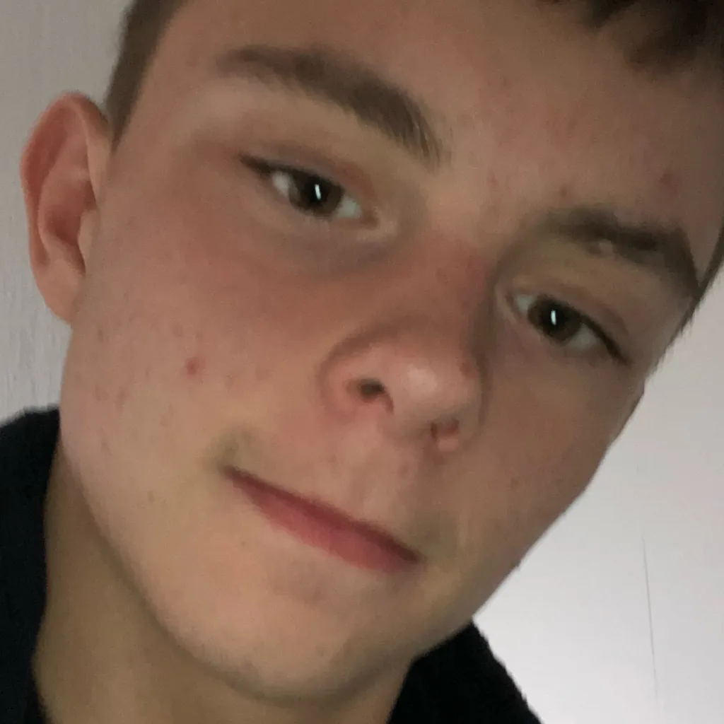 chat with ai character: Dannykyle