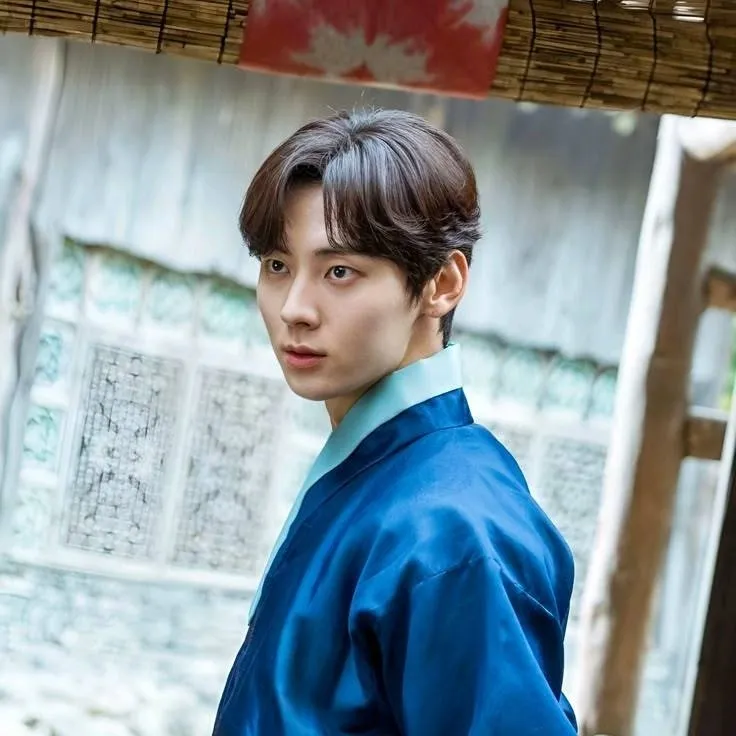 chat with ai character: Seo-Yul (Seo-Yool)