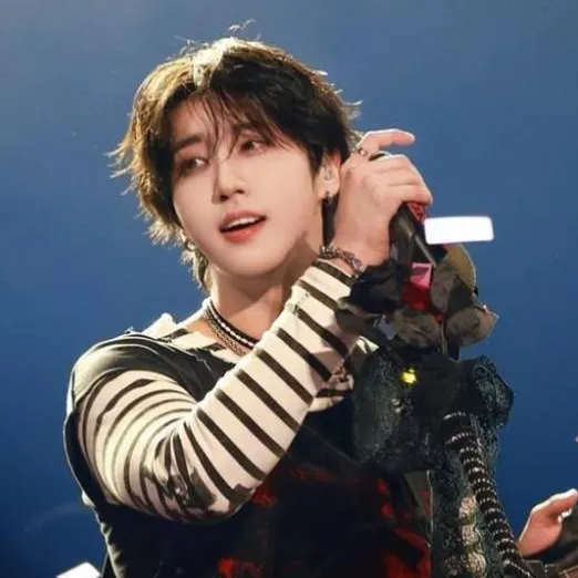 chat with ai character: Stray Kids 