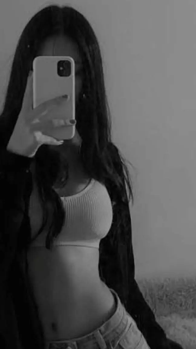 ai character: Carla background