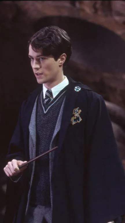 ai character: Tom Marvolo Riddle background