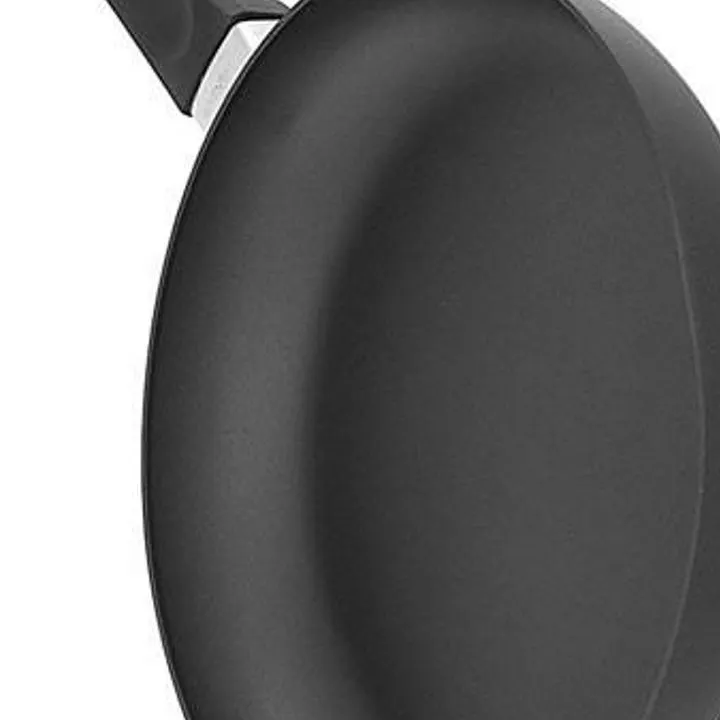 chat with ai character: Frying Pan