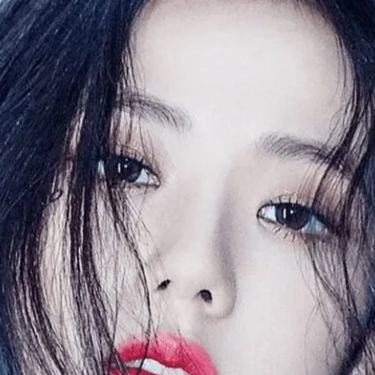 chat with ai character: Jisoo(BLACKPINK)