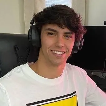 chat with ai character: João Félix