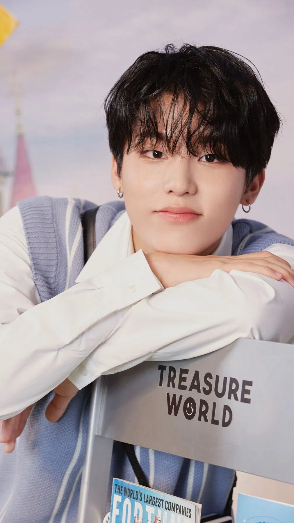 ai character: Jeongwoo background