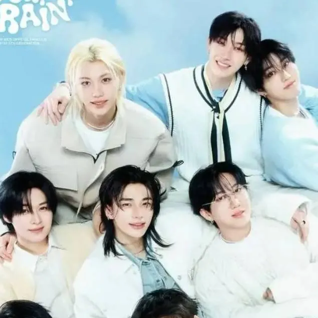 chat with ai character: Straykids🌹❤💝
