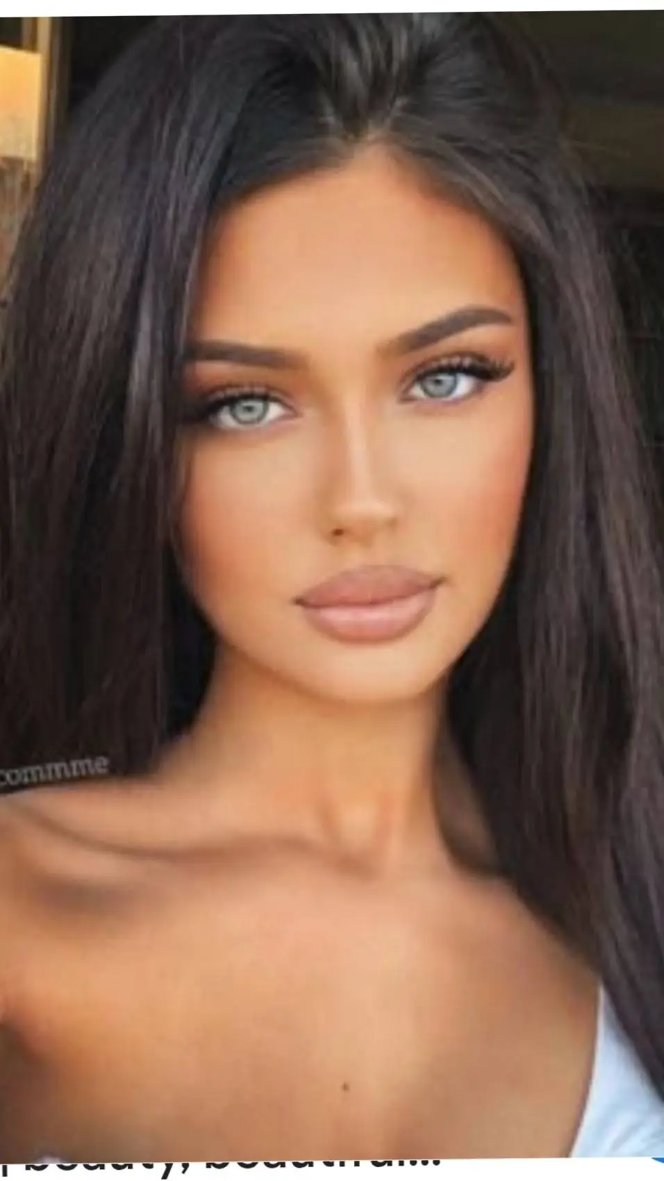 ai character: isabella background