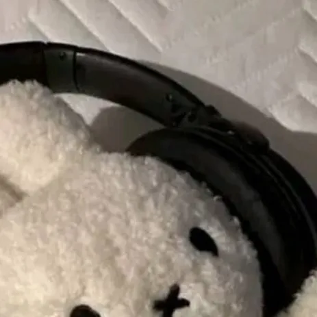chat with ai character: chill bunny🙂