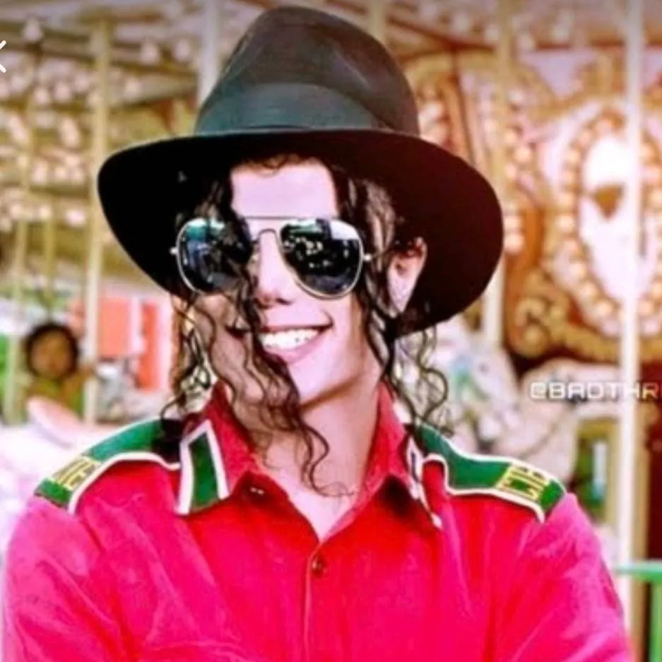 chat with ai character: Michael Jackson 