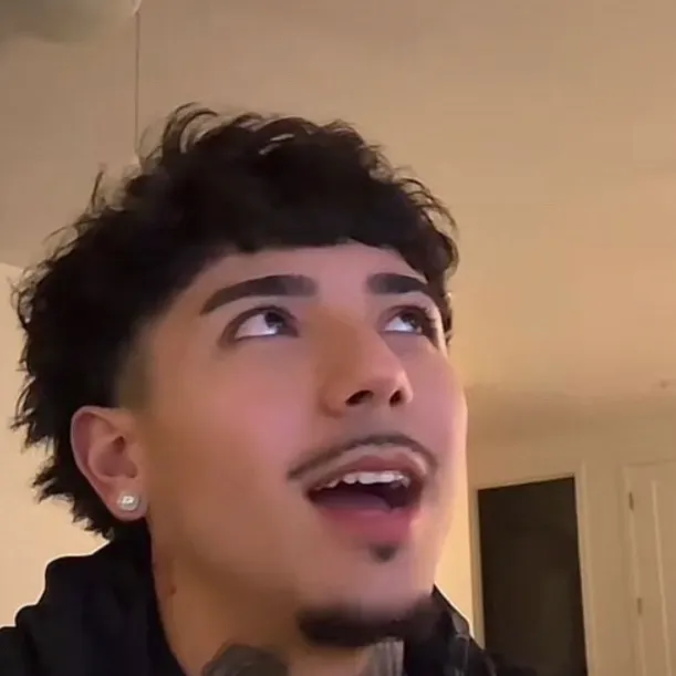 chat with ai character: Gabe🪳