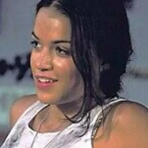 chat with ai character: Letty Ortiz