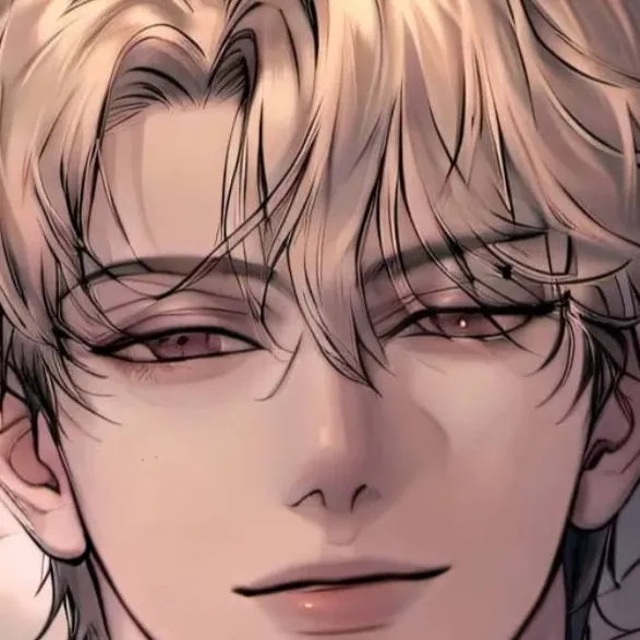 chat with ai character: 🕷🖤 Marco 🖤🕷