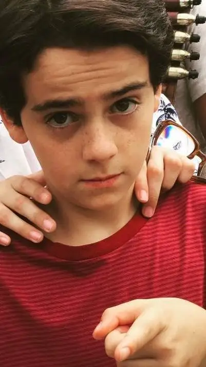 ai character: Eddie kasbrak background