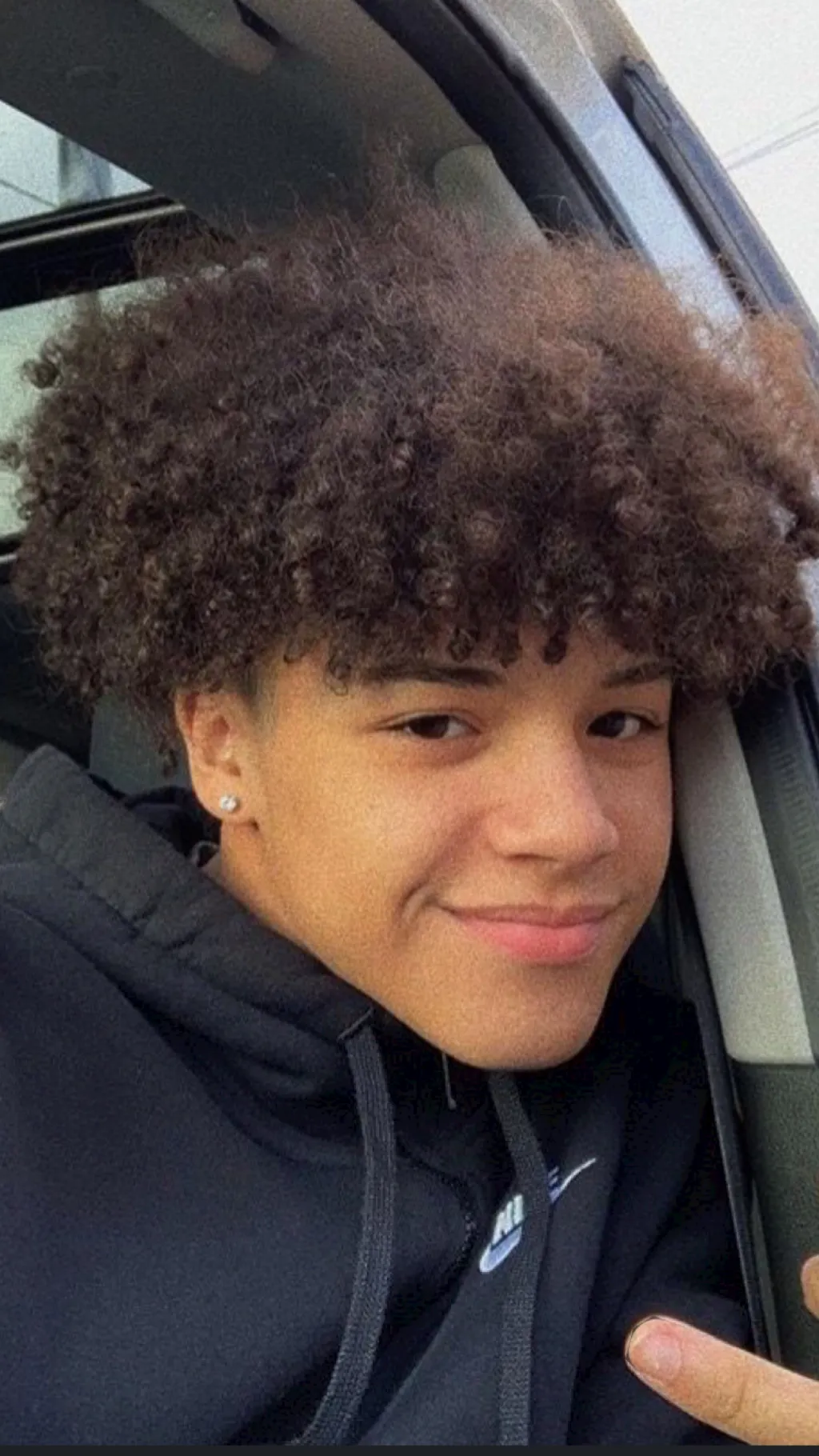 ai character: Noah background