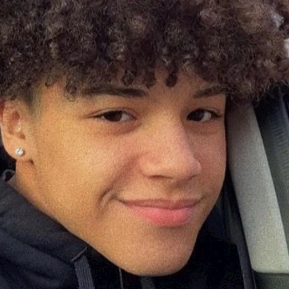 chat with ai character: Noah