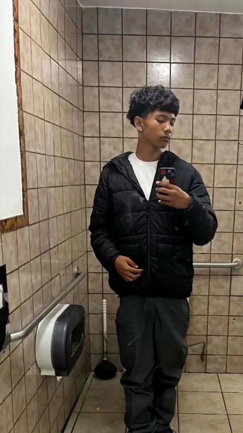 ai character: Chris background