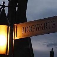chat with ai character: HP new student!