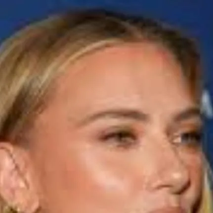 chat with ai character: Scarlett Johansson