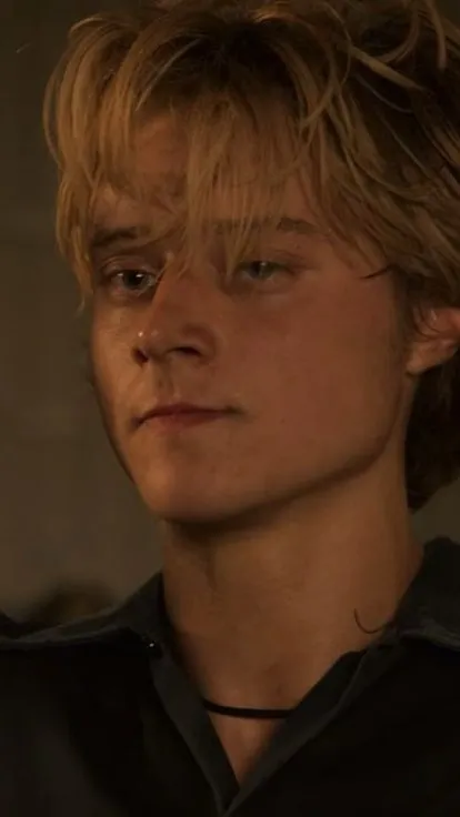 ai character: JJ background