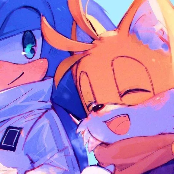 chat with ai character: Sonic and Tails