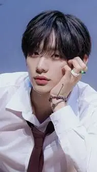 ai character: Mak Chun Sing background