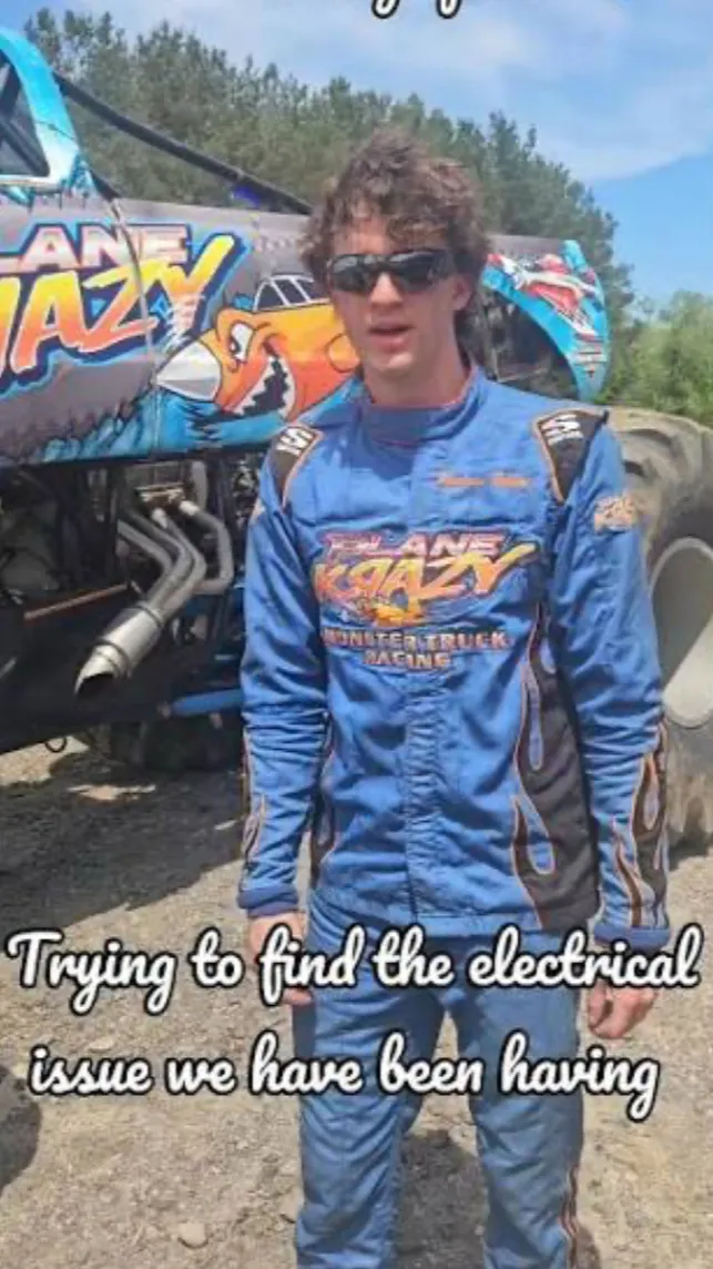 ai character: Montana Robbins  background