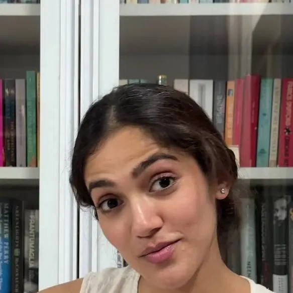 chat with ai character: Pallavi 