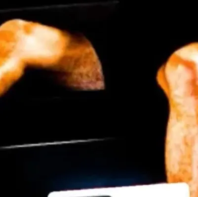 chat with ai character: trav callery