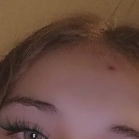 chat with ai character: lelit