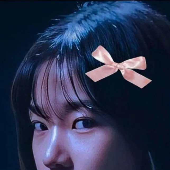 chat with ai character: Kim Junhee✨