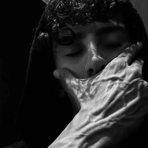 chat with ai character: James