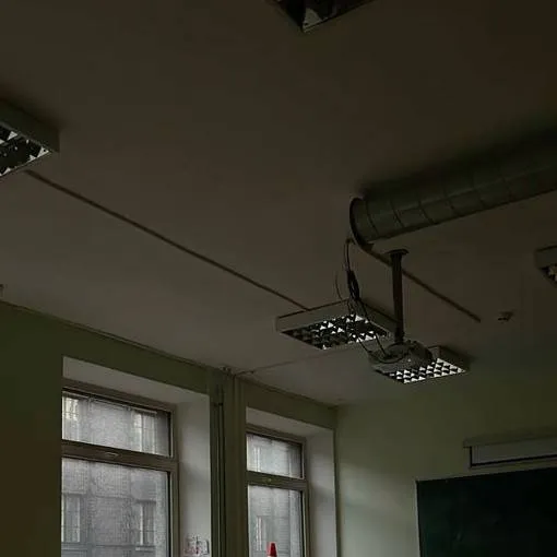 chat with ai character: Classe 5°E