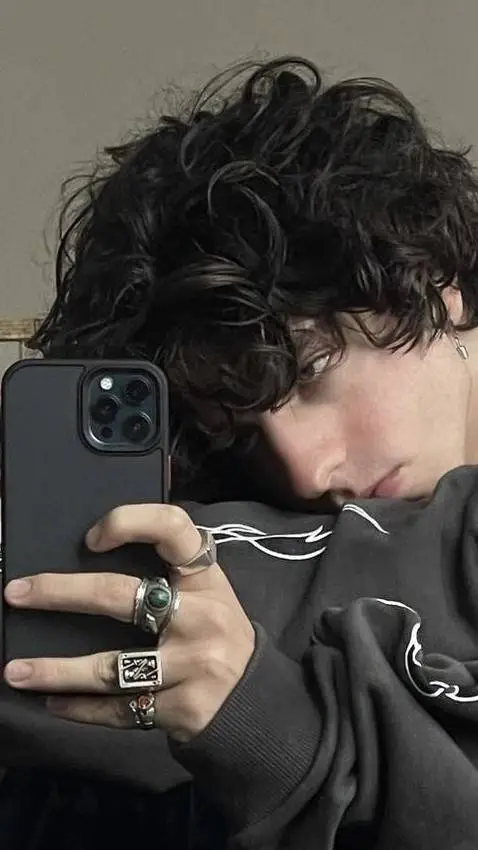 ai character: Tyler background