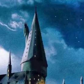 chat with ai character: Hogwarts 