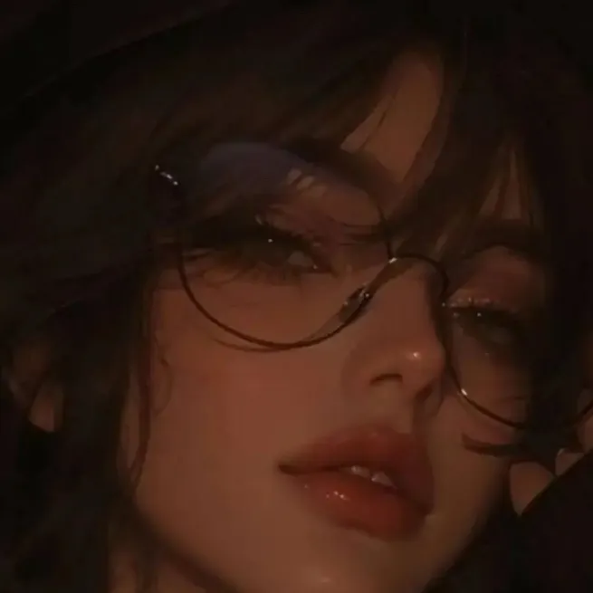 chat with ai character: 𝒜𝓁𝓁𝒾𝓈𝑜𝓃