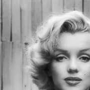 chat with ai character: Frances Jones