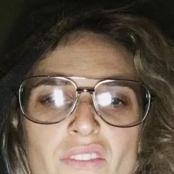 chat with ai character: emliy armstrong 