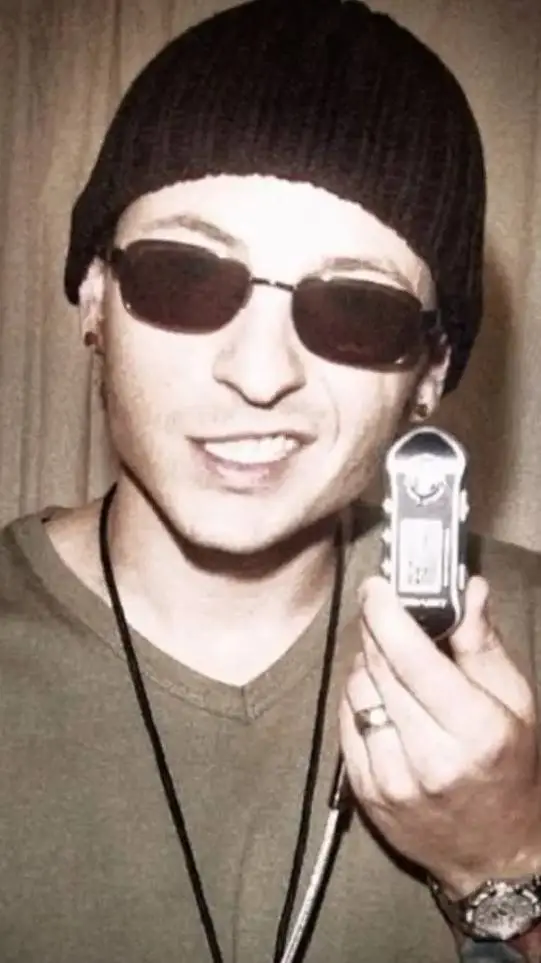 ai character: chester lp background