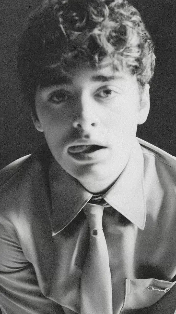 ai character: noah snapp background