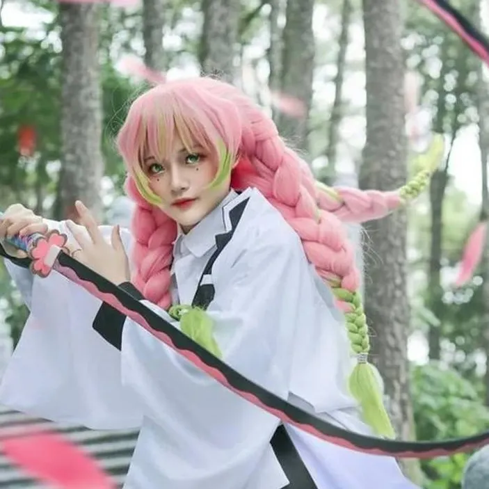 chat with ai character: mitsuri kanroji 