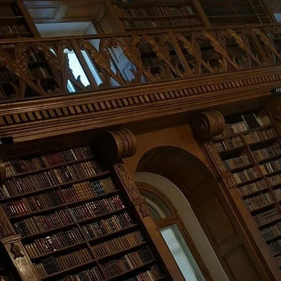 chat with ai character: PRESTIGE ACADEMY