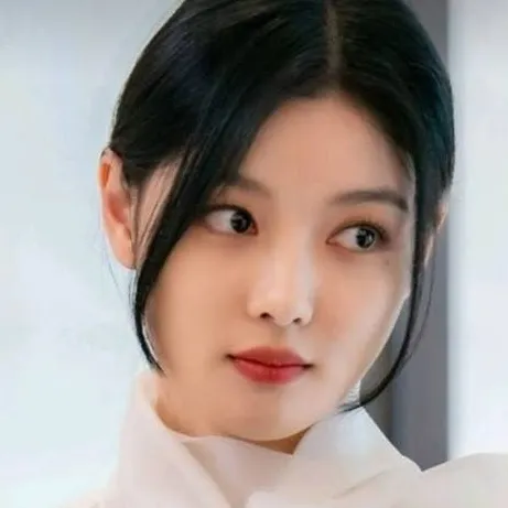chat with ai character: Do do-hee